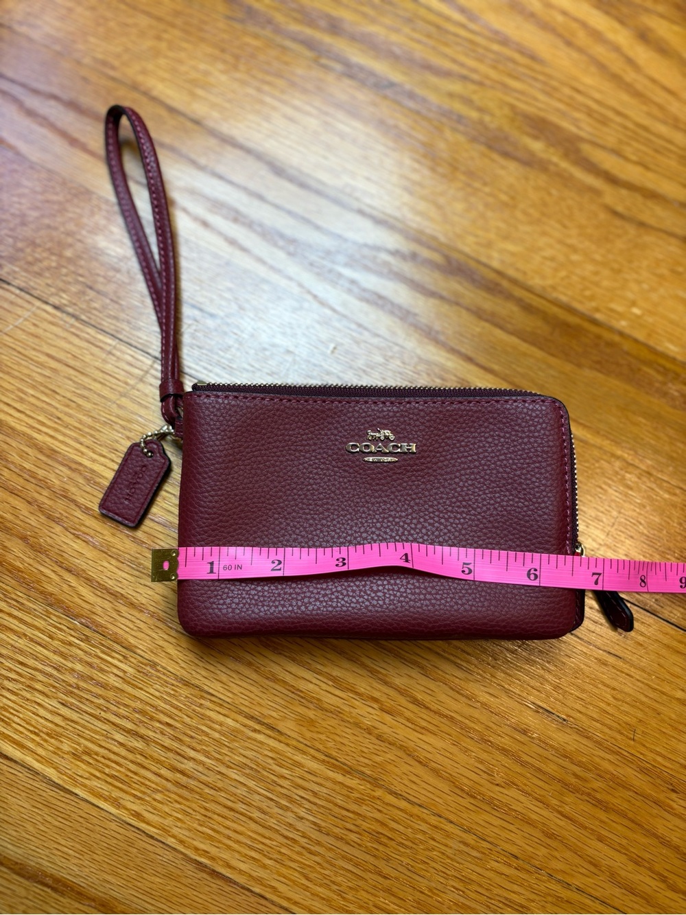 COACH Women’s Burgundy Leather double compartment Wristlet, like new! - Picture 11 of 14